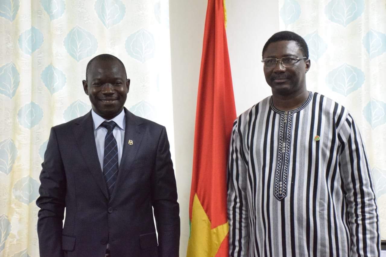 Ministère des Sports, de la Jeunesse et de l’Emploi : Issouf Sirima installé dans ses nouvelles fonctions