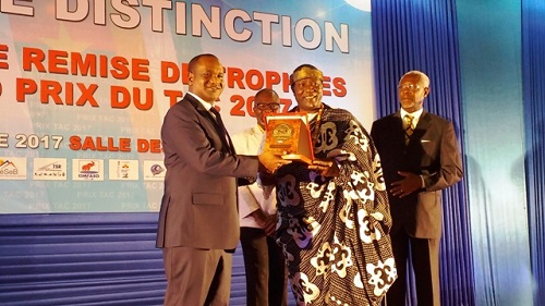 Traité d’amitié et de coopération : Les présidents Roch Kaboré et Alassane Ouattara distingués à Ouagadougou