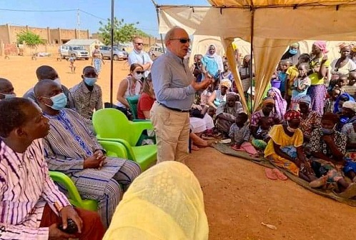 Région du Centre-Nord : L’ambassadeur Luc Hallade s’imprègne des résultats du Projet d’assistance alimentaire
