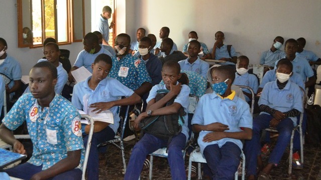 Café littéraire : La commune de Ouagadougou veut éveiller le goût de la lecture chez les élèves