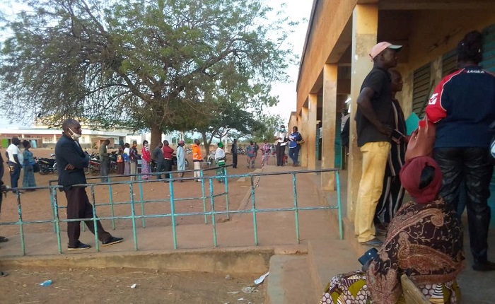 Elections 2020 au Burkina : A Tenkodogo, les citoyens accomplissent aussi leurs devoirs citoyens 