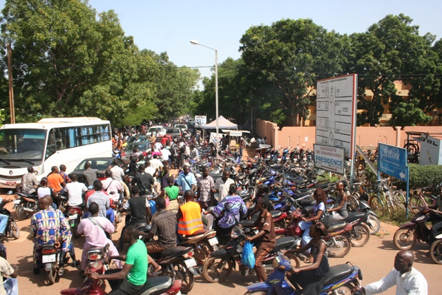 Burkina : Le gouvernement appelle les populations au respect des règles de la circulation routière et à éviter l’alcool au volant