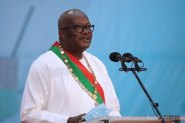 Roch Kaboré investi nouveau président du Faso : « Nous devons poursuivre et renforcer la lutte contre la corruption, les passe-droits et l’incivisme »