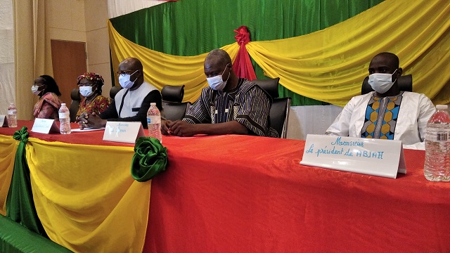 Santé : 40 nouveaux internes des hôpitaux pour renforcer l’offre de soins au Burkina
