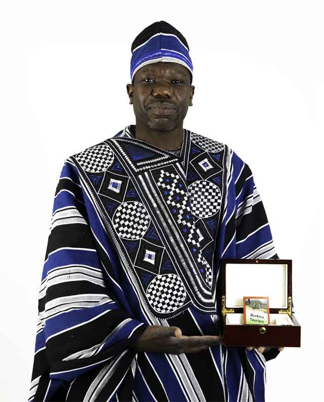 Diaspora :  Boubacar BARA lance les cartes à jouer ‘’Burkina Tourism’’ pour promouvoir l’image du Faso