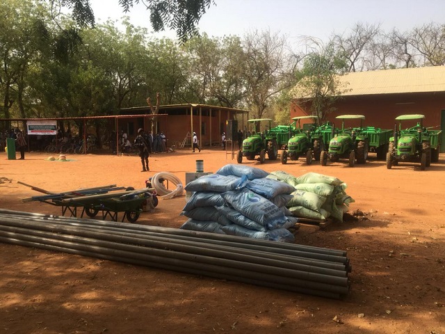 Agriculture et mécanisation : Six communes du Centre-Nord et du Sahel reçoivent des équipements agricoles et des intrants