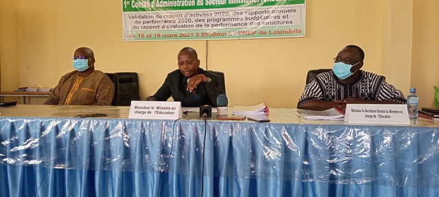 Éducation nationale : Le département du Pr Stanislas Ouaro tient son premier CASEM de l’année