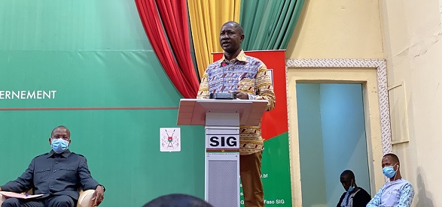Affaire « 500 bacheliers non-inscrits en 2020 » : Certains ont falsifié les relevés de notes au BAC, selon le ministre Alkassoum Maiga