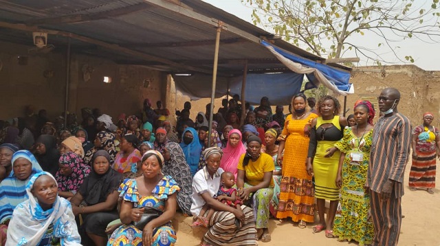 Santé familiale au Burkina : Des maïeuticiens et sages-femmes de l’APSAM/BF sensibilisent les mères et futures mères 