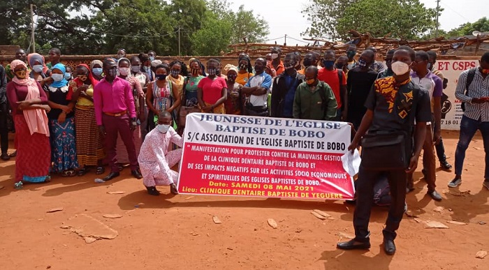 Eglise évangélique Baptiste de Bobo-Dioulasso : Le torchon brûle entre des fidèles et leur pasteur