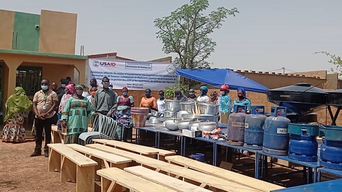 Autonomisation financière des femmes : 80 femmes reçoivent des équipements à Ouahigouya
