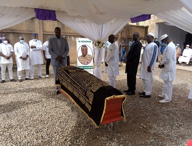 Nécrologie : Dr Assimi Kouanda inhumé après les hommages de la classe politique et de la communauté universitaire 