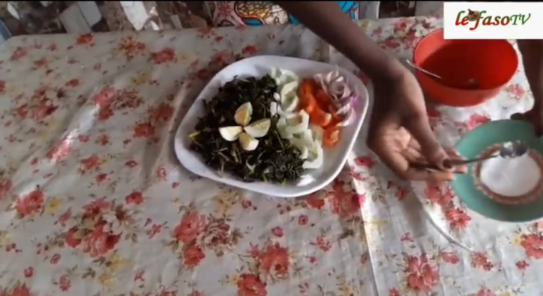 Recette du week-end : Salade de feuilles d’aubergines sauvages (Koumvaando)