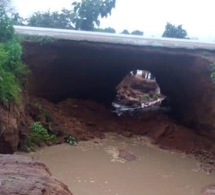 Menace d’effondrement de la route Bobo-Ouaga : Le trafic de poids lourds momentanément suspendu