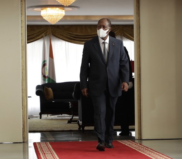 Covid-19 : Le président ivoirien Alassane Dramane Ouattara confiné