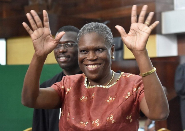 Abandon des poursuites de la CPI contre Simone Gbagbo : S’il vous plait, Madame, taisez-vous !