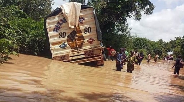 Saison des pluies : Le Gouverneur de la Région de la Boucle du Mouhoun invite les usagers du réseau routier à la prudence