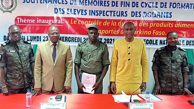 Burkina Faso : Vingt-cinq élèves-inspecteurs des douanes soutiennent leurs mémoires de fin de cycle 