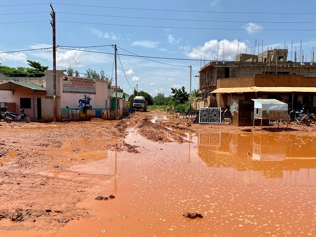 Mauvais état des voies : Des habitants de l’arrondissement 9 de Ouagadougou dénoncent leur calvaire quotidien 