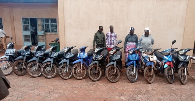 Bobo-Dioulasso : Quatre présumés voleurs de motos dans les filets de la police