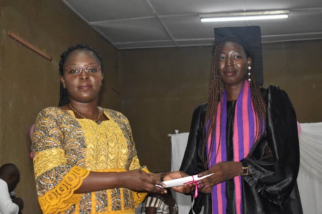 Mode au Burkina : Fin de formation pour les apprenantes de Noelie Beauty 