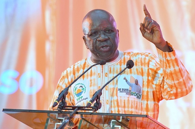 Burkina : « Celui qui prend le pouvoir en ce moment-là par la force, le laissera par la force » (Simon Compaoré)