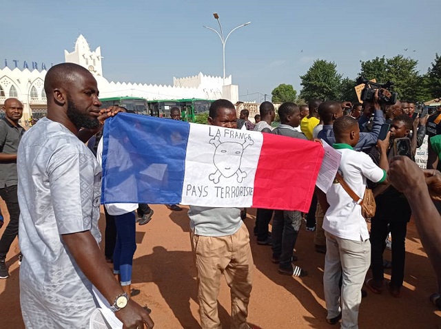 Marche contre la présence des forces françaises au Burkina : Des manifestants dispersés à coups de gaz lacrymogènes