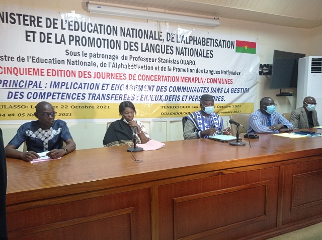 Gestion des transferts en éducation : Le ministère de l’éducation nationale et les maires se concertent à Ouagadougou 