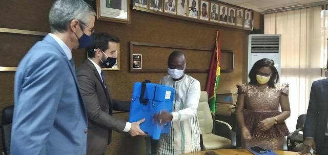 Conservation des vaccins contre le covid-19 : Le Grand-Duché de Luxembourg offre 50 réfrigérateurs médicaux au Burkina 