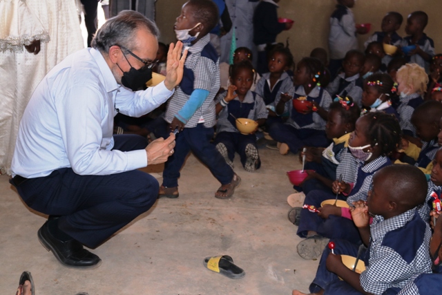 Education au Burkina : La Banque mondiale visite les lycées scientifiques de Ouagadougou et « Cardinal Paul Zoungrana »