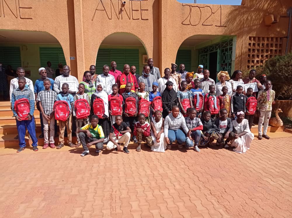 Arrondissement 2 de Bobo-Dioulasso : Les mérites des élèves et enseignants du primaire reconnus