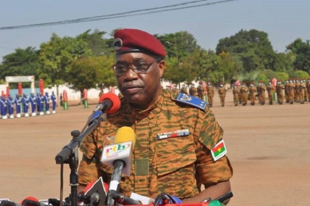 Burkina : Le chef des armées et celui des renseignements démis de leurs fonctions 