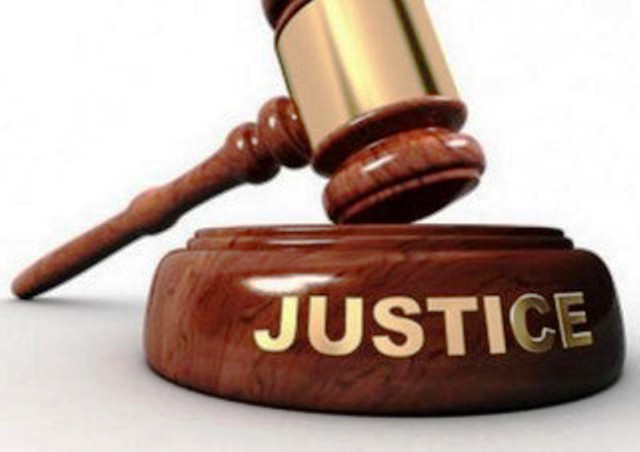 Tribunal Correctionnel de Bobo-Dioulasso : Un jeune homme poursuivi pour 9 chefs d’accusation d’escroquerie et de filouterie 