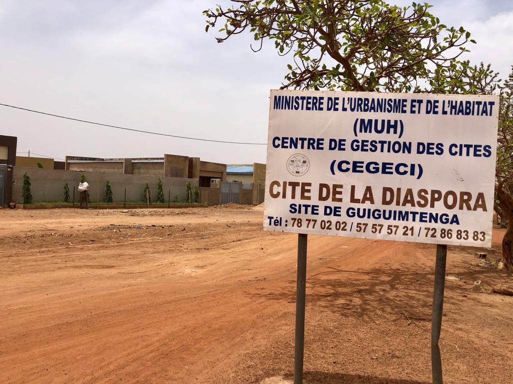Ministère de l’Urbanisme et de l’habitat du Burkina : La cité de la diaspora reçoit la visite du directeur général du Centre de gestion des cités, Boureima Thiombiano 