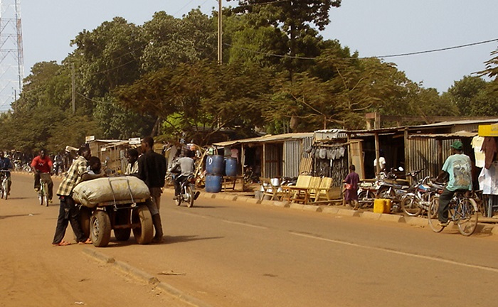Mois de ramadan au Burkina : La canicule et la flambée des prix compliquent le jeûne à Koudougou 