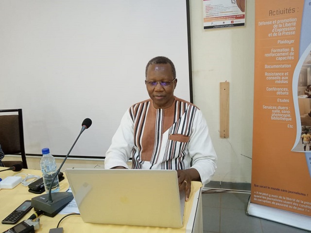 Médias au Burkina : Dr Cyriaque Paré propose une labélisation des médias en ligne pour plus de crédibilité
