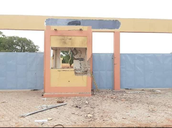 Terrorisme au Burkina/Kossi : Une partie du Haut-commissariat de Nouna détruite par des individus 