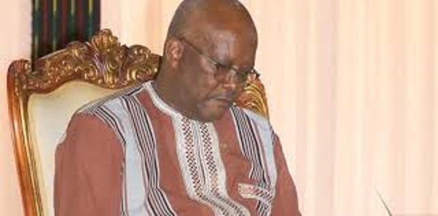 Burkina Faso : Les autorités interdisent une manifestation pour la libération de l’ex président Roch Kaboré 