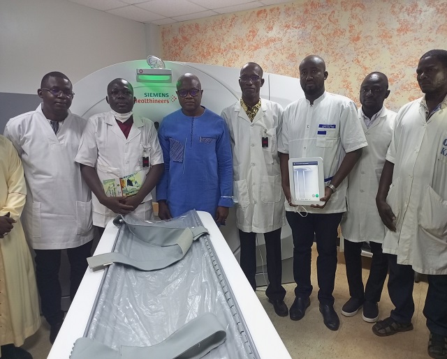 Santé : Cinq centres hospitaliers du Burkina reçoivent des scanners