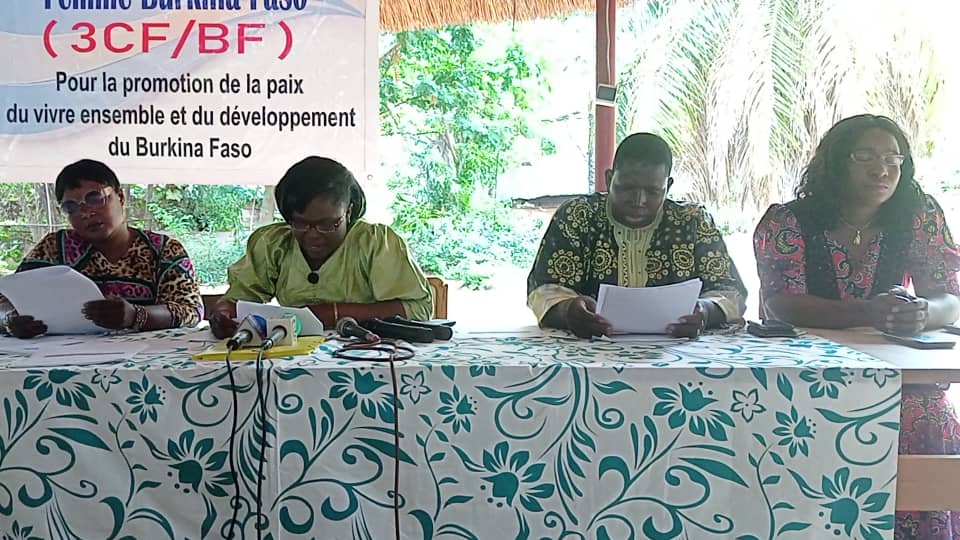 Bobo-Dioulasso : Un regroupement de femmes invite les Burkinabè à soutenir les autorités de la transition 
