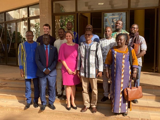 Éducation au Burkina : Le ministère de l’Education et INCE-BF signent une convention de partenariat 