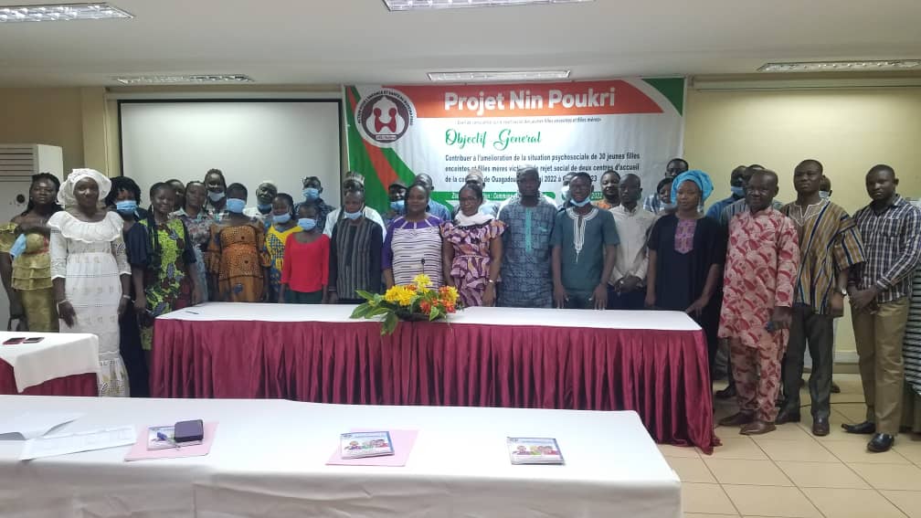 Burkina Faso : Le projet Nin Poukri au secours des jeunes filles enceintes et filles mères victimes du rejet social