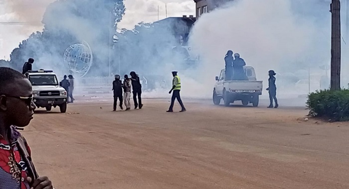Ouagadougou : Une manifestation contre le néocolonialisme dispersée à coups de gaz lacrymogène 