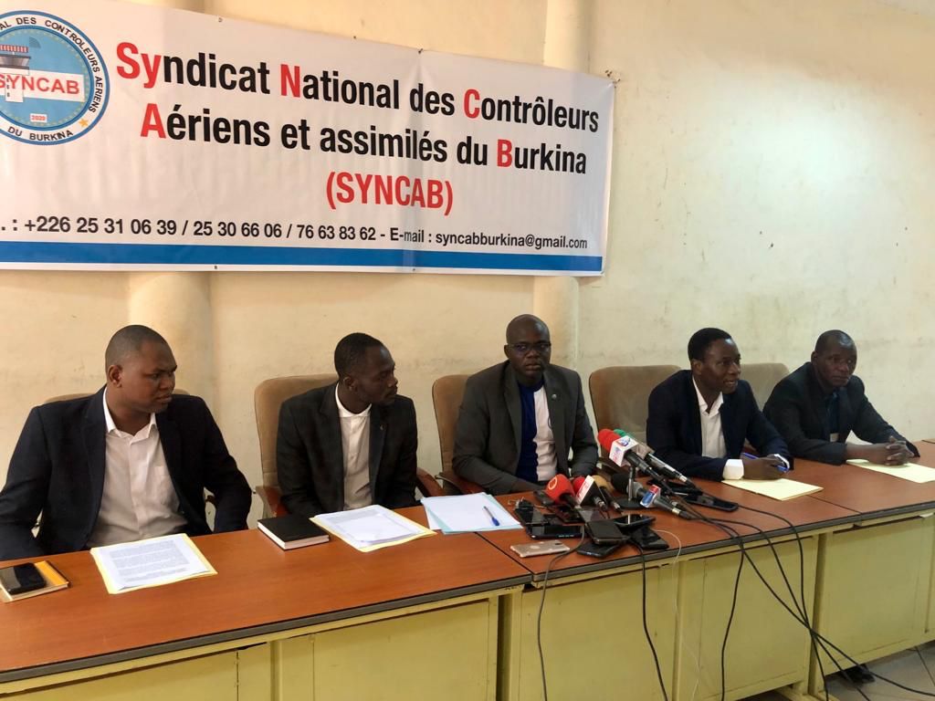 Transport aérien au Burkina : Le Syndicat des contrôleurs aériens observera une grève de 48h