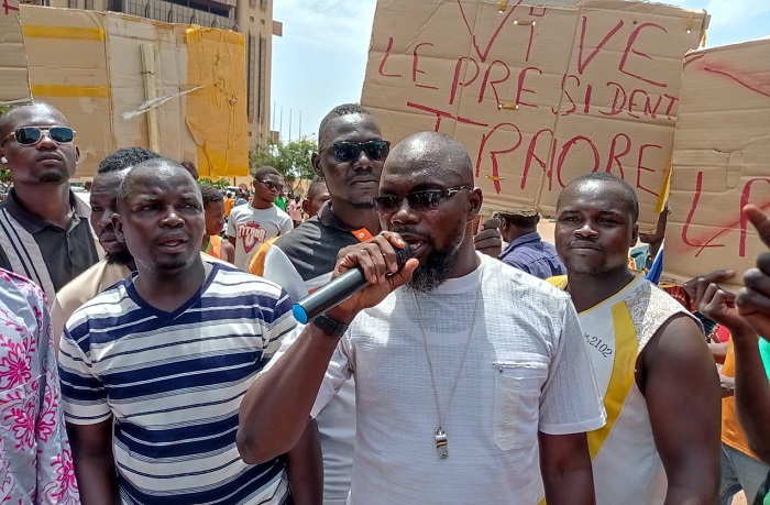 Changement à la tête du MPSR au Burkina : Des Ouagalais manifestent contre la venue de la délégation de la CEDEAO