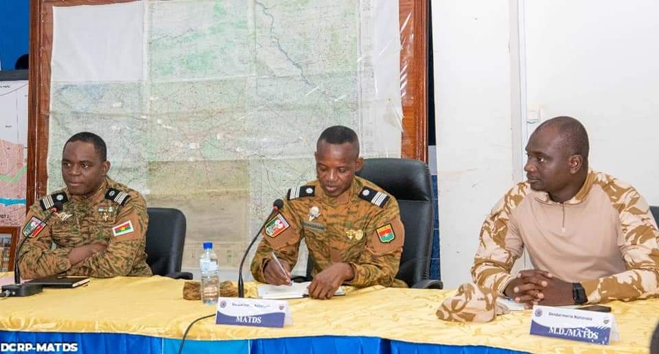 Administration territoriale et sécurité : Le Colonel Boukaré ZOUNGRANA échange avec la hiérarchie Policière et l’Etat-Major de la Gendarmerie nationale