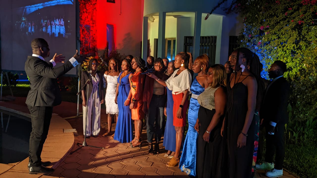 Coopération culturelle : L’ambassadrice du Brésil au Burkina reçoit la chorale Vox Christi