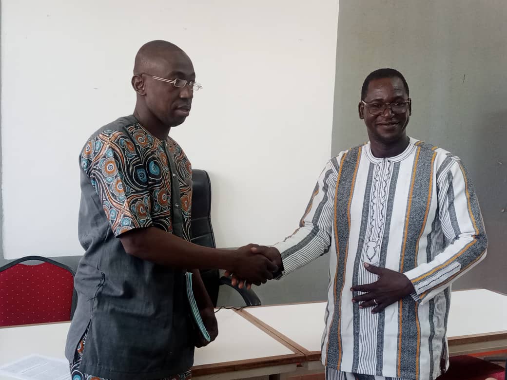 « Reporters du Faso » : Moumouni Simporé succède à Charles Tiendrébéogo à la tête de l’organisation 