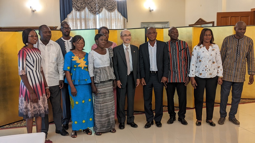 Burkina/Coopération : L’ambassade du Japon signe deux contrats de dons pour la construction d’une maternité et de salles de classes