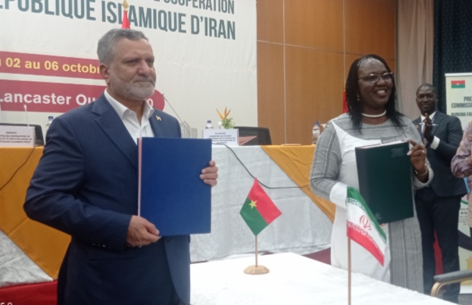 Relations Burkina-Iran : Huit accords de partenariat signés à l’issue de la première session mixte de coopération 